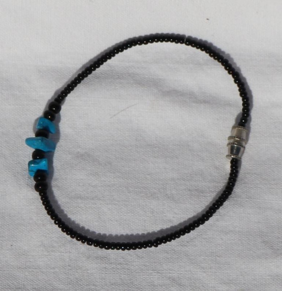 Armband mit Halbedelsteinen