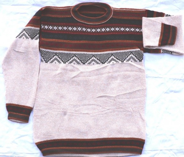 5873 Pulli Schneeflocke hellbraun-weiß melliert